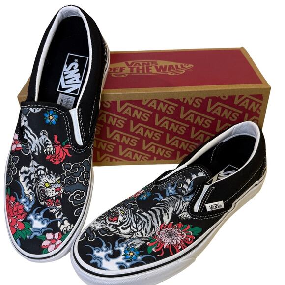 Vans Women’s Tiger Floral Classic Slip Ons Size 9 - Picture 1 of 4